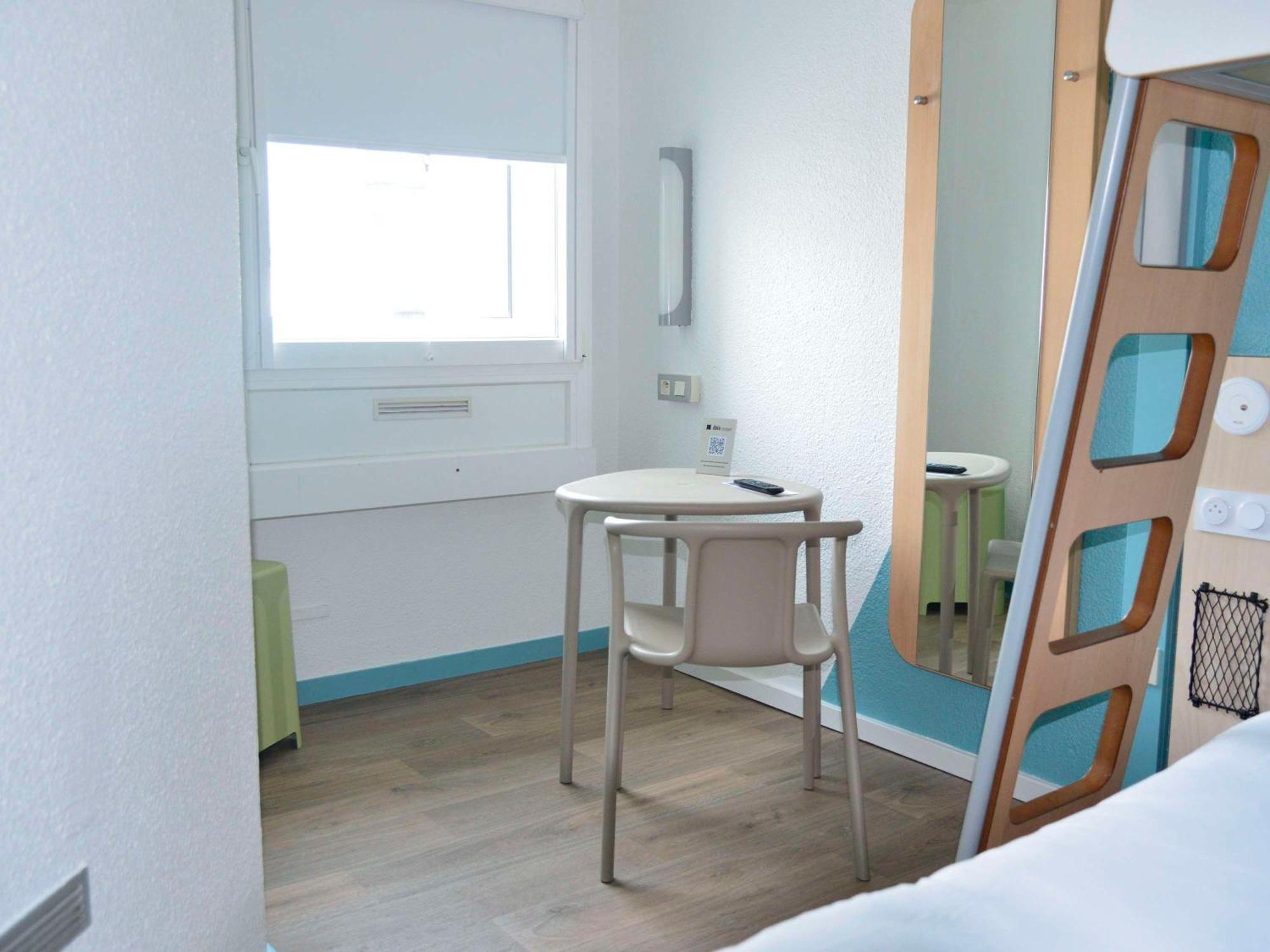 Ibis Budget Blois Centre Exterior foto